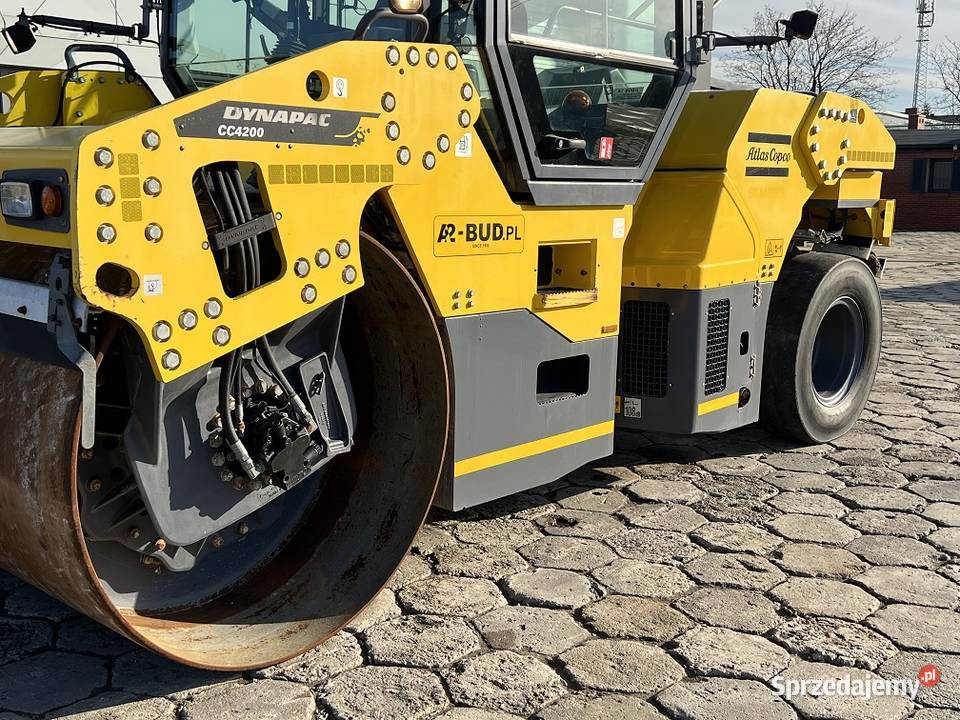 Walec kombinowany DYNAPAC CC4200C Maszyny budowlane Tuliszków
