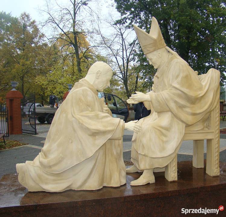 Płaskorzeźba Kobieta z wiolonczelą kolor biały podkarpackie