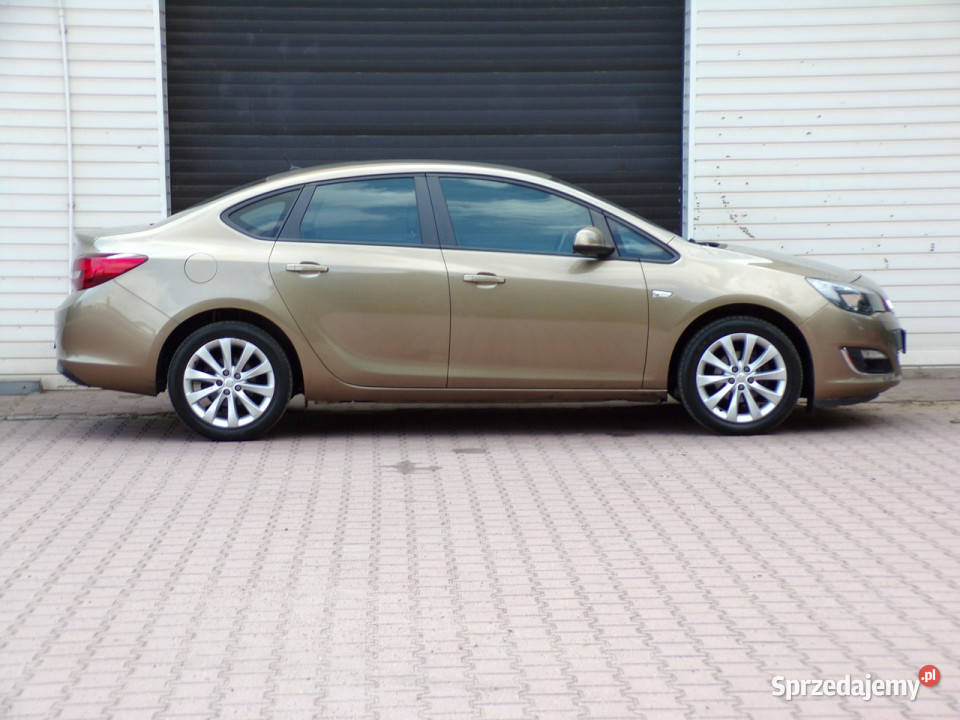 Opel Astra Klimatronic Automat Gwarancja 16 115 Rok produkcji 2012
