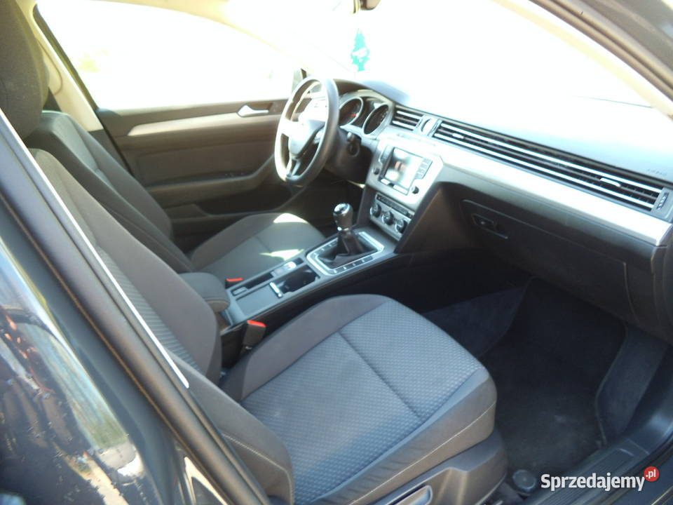 VW passat B8 20TDI 150 bezwypadkowy oryginał manualna Nowy Sącz