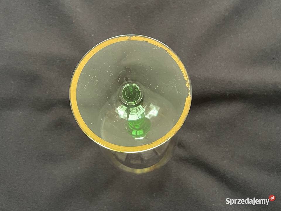 Szklana lampka do wina zielona nóżka stopka przezroczysty Kołobrzeg