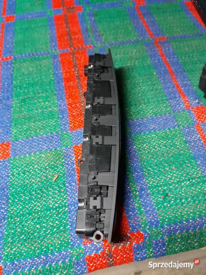 Mercedes W204 panel włączniki podgrzewanych Gdańsk