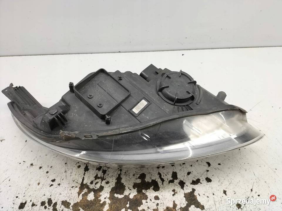 LAMPA PRZÓD LEWA EU BM5113W030CK Ford Focus Mk3