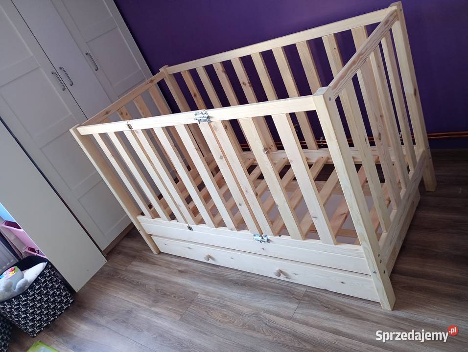 Łóżko drewniane pojedyncze