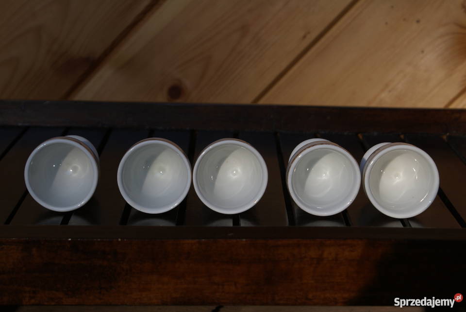 Porcelanowe kieliszki podstawki do jajek Warszawa