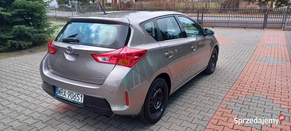 Toyota Auris 16 krajowy pierwszy właściciel ESP Mleczków