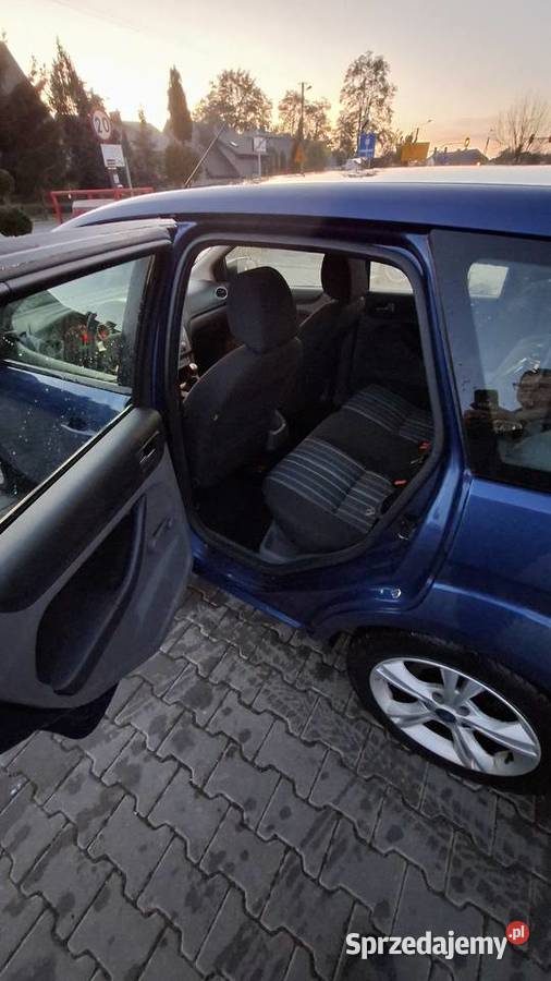 Ford Focus kombii 16 benzyna prosty silnik 245000km Sieradz