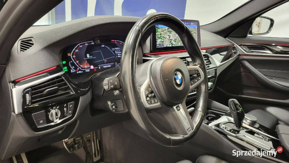 BMW 530 d mHEV M Sport sportaut G30 2017 kamera cofania
