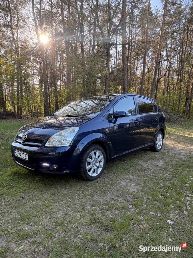 Toyota Verso 7 osobowa 18 Benzyna Grabiny