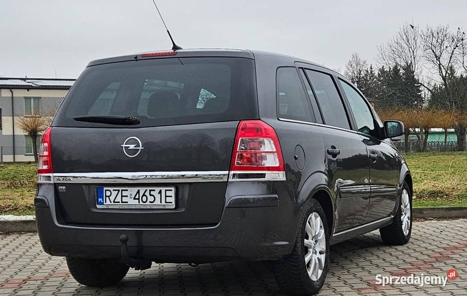 Opel Zafira 7 os 16 benz 2010 r Tempomat przyciemniane szyby Rzeszów