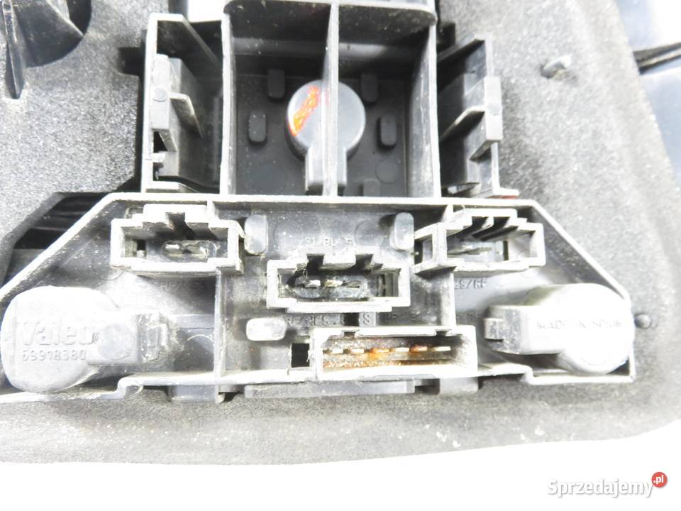 LAMPA LEWA TYLNA VW GOLF IV DYMIONA