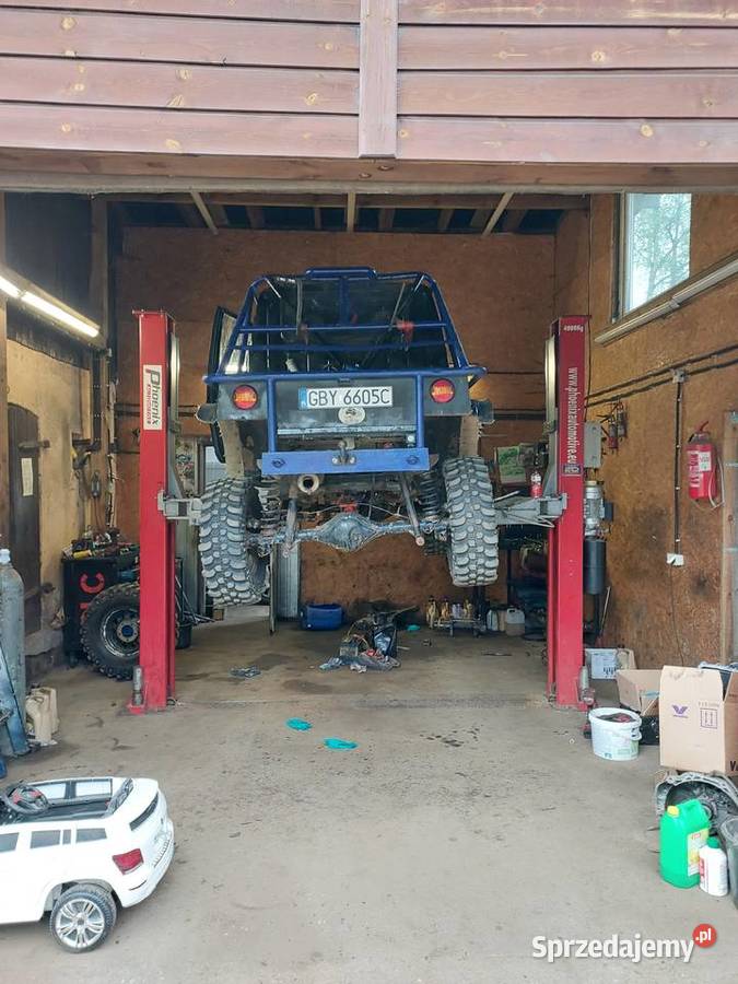 Suzuki samurai Kołczygłowy