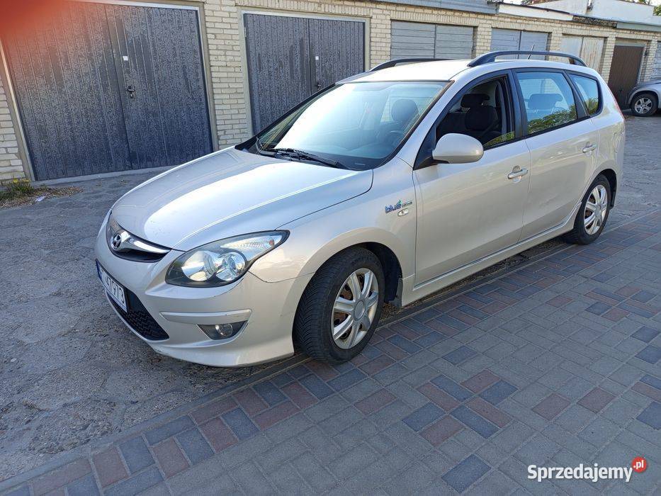 Hyundai i30 16 crdi 116 2010 opłaty na Tarnobrzeg sprzedam