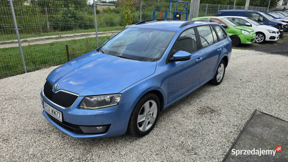 koda Octavia 18 Tsi Uszkodzony Bok Jeżdzacy III 4/5