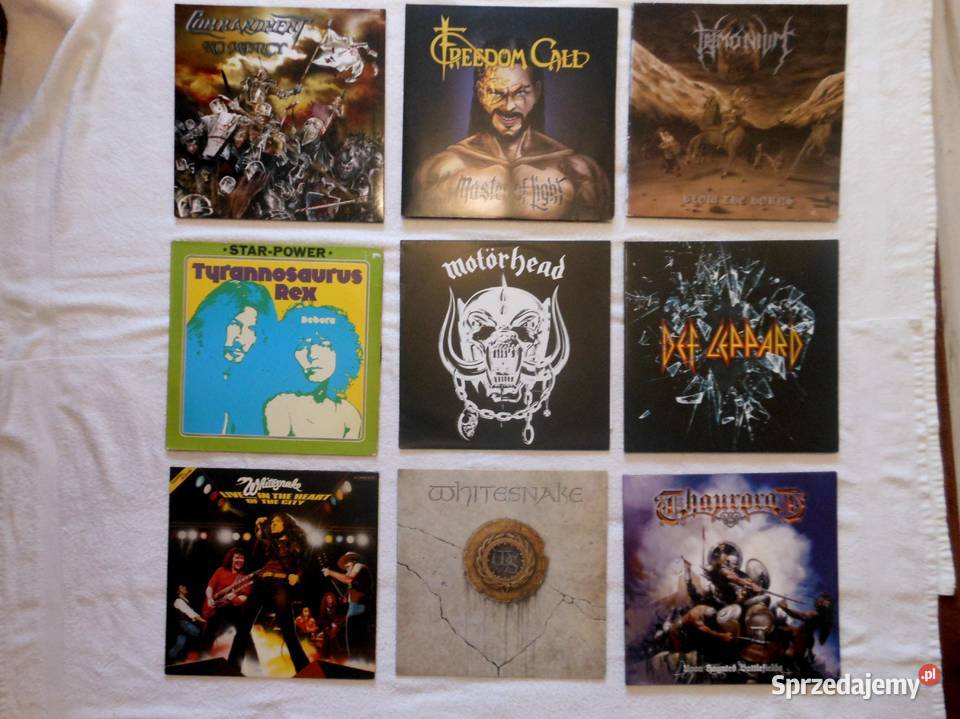 Pięćdziesiąt cztery płyty winylowe Bukowo