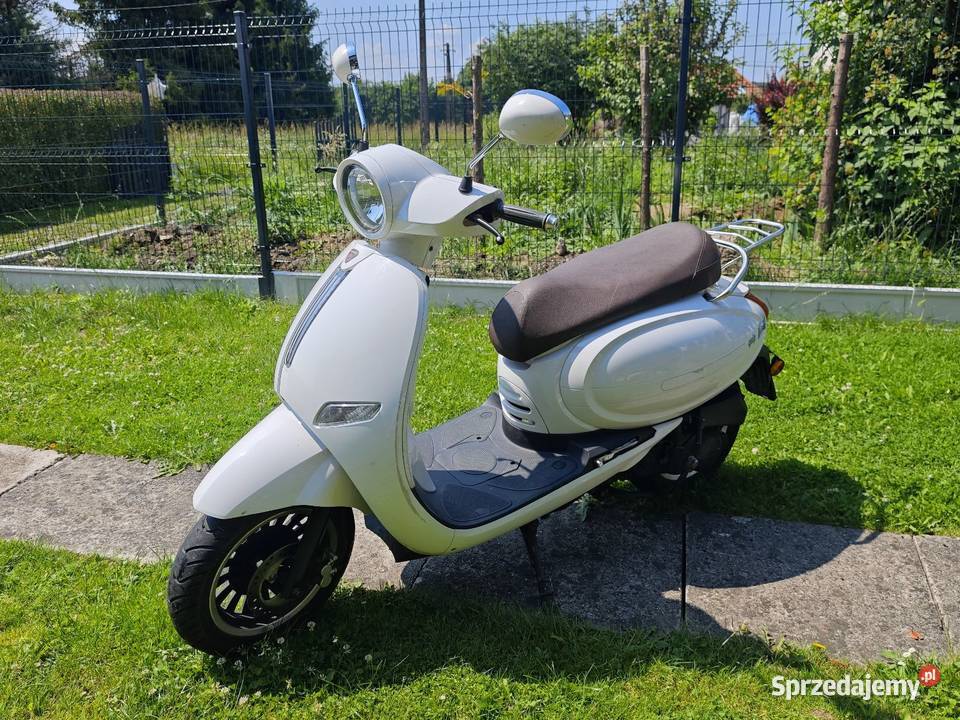 Skuter 50 4T Brodła