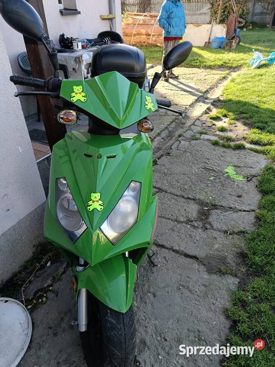 Skuter zumico 50 2t Motocykle, skutery, quady Dąbrówka Górna