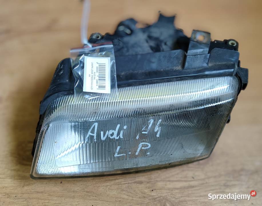 Audi A4 Lampa lewy przód osobowe Żywiec