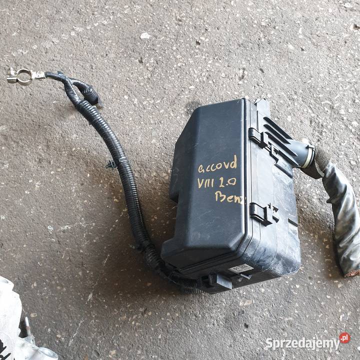 HONDA ACCORD VIII 20 BENZ SKRZYNKA BEZPIECZNIKOW Łochowice