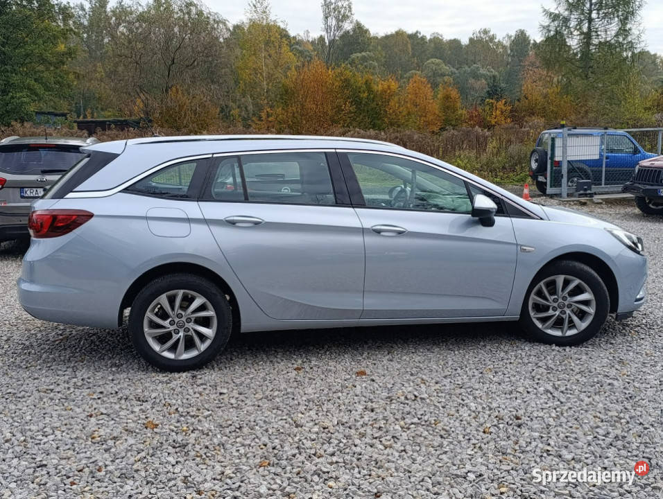 Opel Astra Astra Sports Tourer Zadbana mały ABS Astra Dulowa