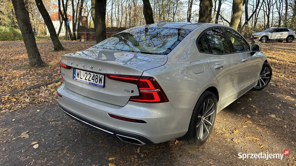 VOLVO S60 20 benzyna 310 AWD Momentum Pro