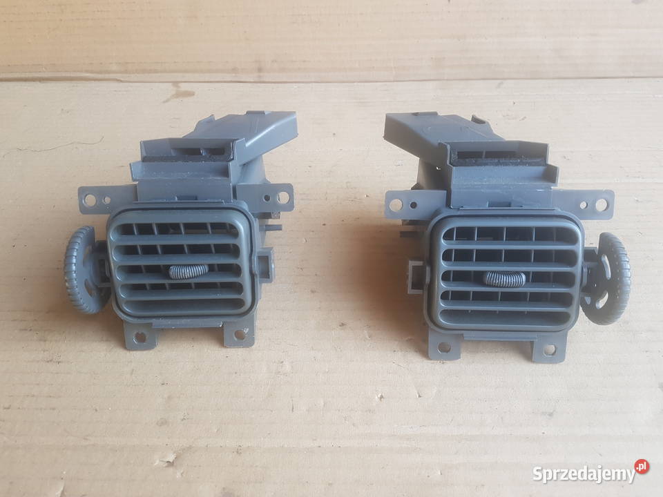 Suzuki Ignis FH 0003 kratka nawiewu ogrzewania Legnica