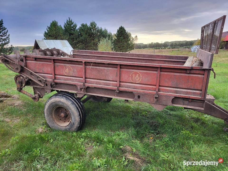 Rozrzutnik obornika 4t ruski Zrąbiec sprzedam