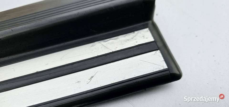Nakładka progowa mercedes w210 2106800135 Zbąszyń