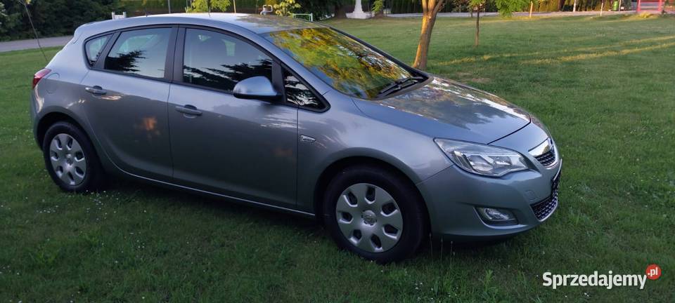 Opel Astra J super stan 17 diesel diesel Astra