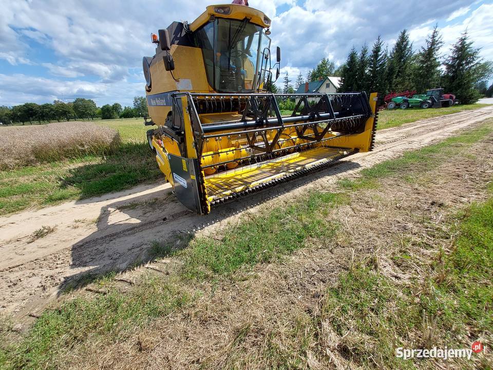 Kombajn Holland TC 5070 z 2010 roku