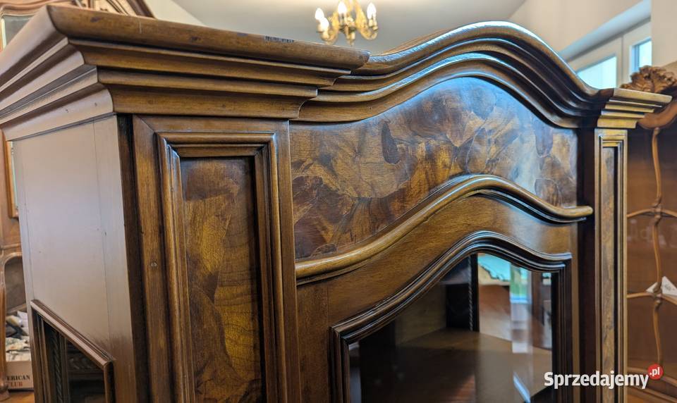 piękna witrynaserwantka czeczota orzechsklep