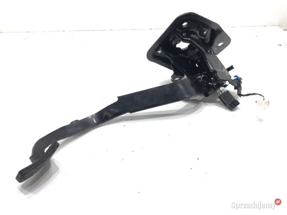 PEDAŁ SPRZĘGŁA MITSUBISHI LANCER VIII 18 143