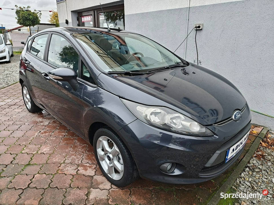Ford Fiesta klima wielofunkcja elszyby isofix grafitowy