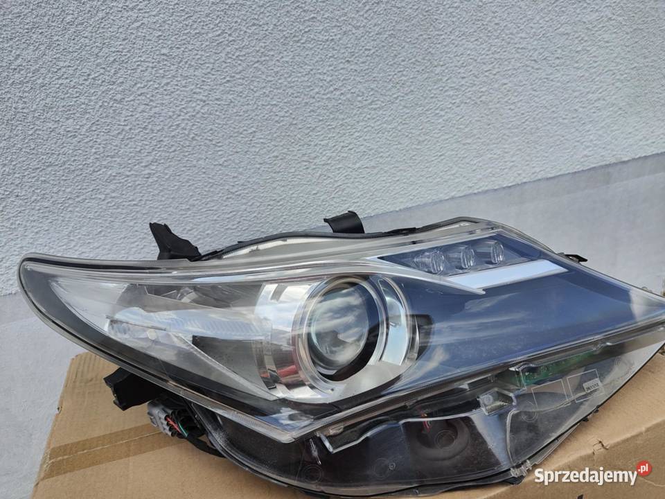 Lampa prawa Toyota Auris 2 HIR 2 Led dzienne sprzedam