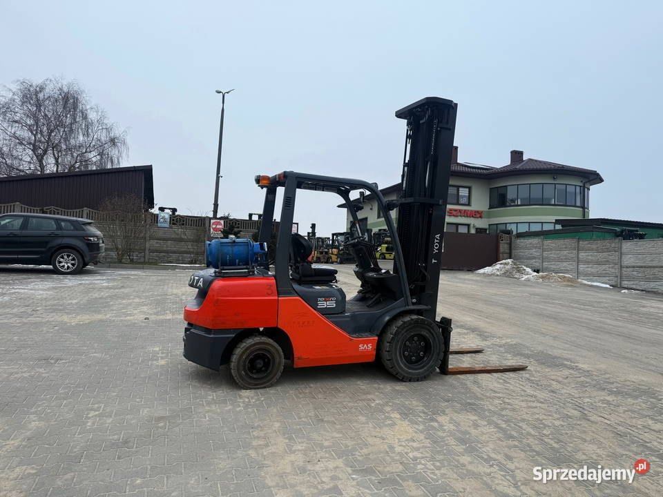 wózek widłowy TOYOTA 8FGJF35 LPG 4Y Triplex 6m Toyota Działoszyn
