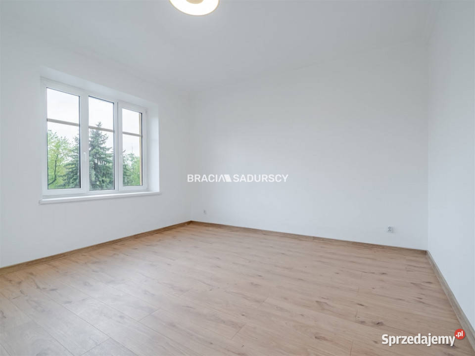 Sprzedaż mieszkania Skawina 50m2 3 pokoje cegła