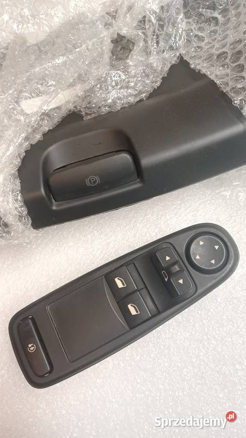 CITROEN C4 Picasso kratki panele plastiki 15