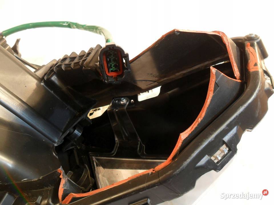 LAMPA PRAWA PRZÓD NOWA NISSAN LEAF Nowy Tomyśl