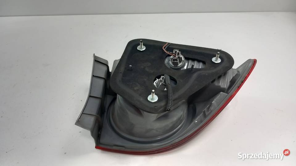 HONDA CIVIC VIII SEDAN LAMPA TYŁ PRAWA wielkopolskie