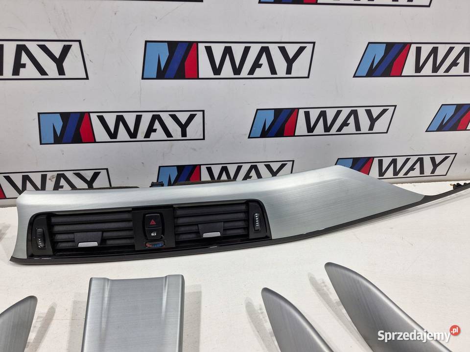 BMW F30 F31 LISTWY OZDOBNE DEKORY KONSOLI SPORT