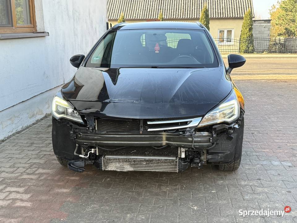 Opel Astra K kombi diesel manual czarna alufelgi VAT marża Pacyna