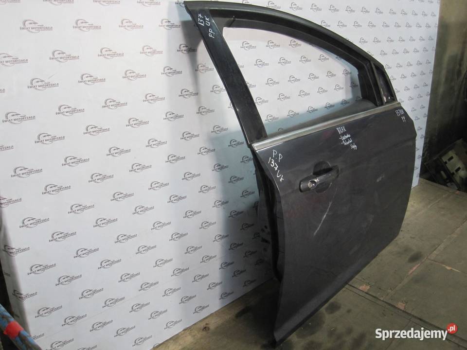 FORD FOCUS MK3 III 12r drzwi prawe przód