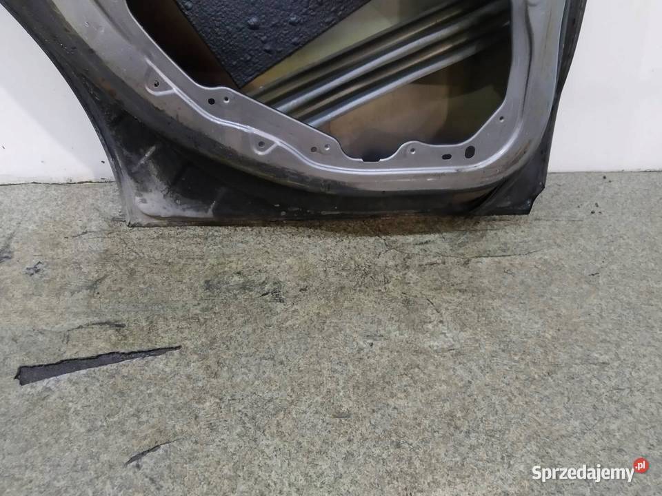 DRZWI LEWE TYŁ W118 MercedesBenz CLAklasa II