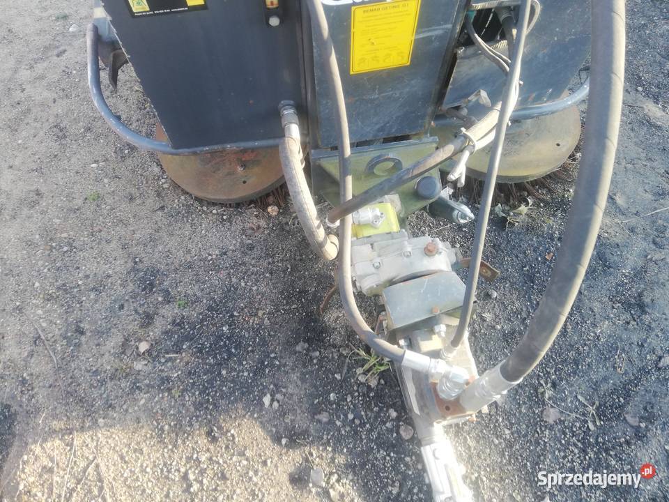Zamiatarka ciągnionazamiatanie Starogard Gdański