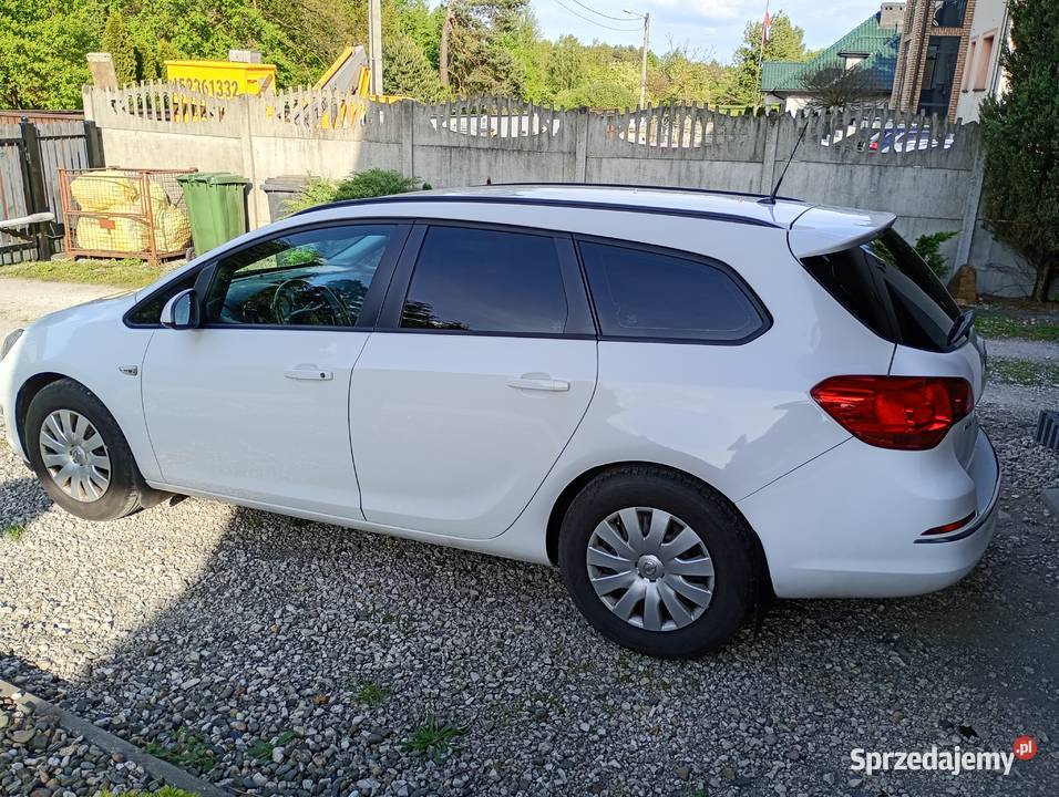 Opel astra j sports tourer 16 d nieuszkodzony Rybnik
