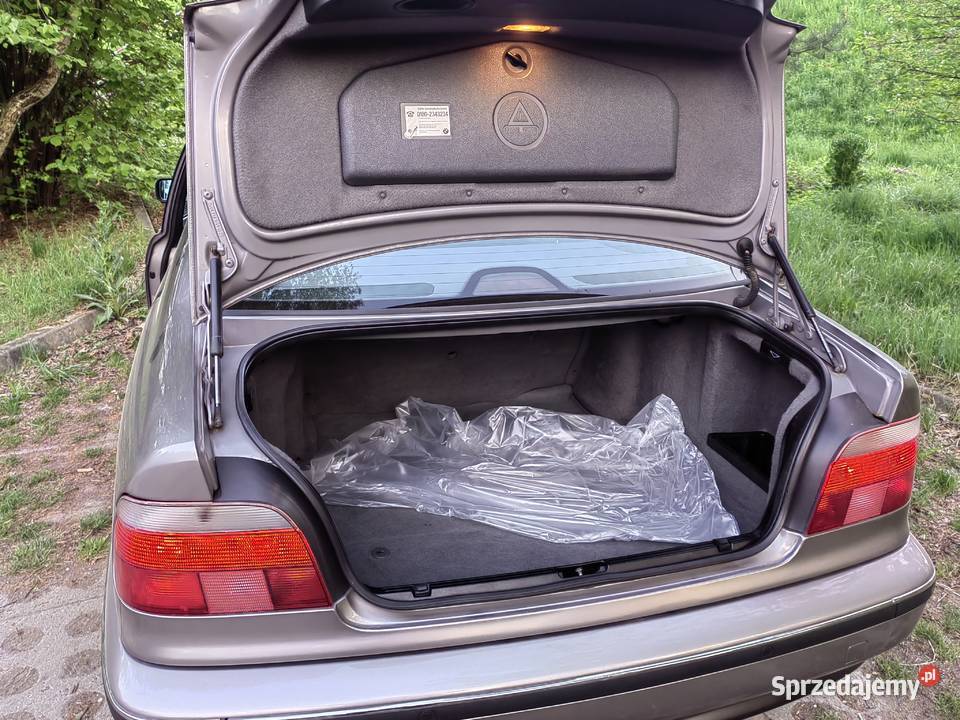 Sprzedam BMW e39 523i Zadbana Bez rdzy Kraków