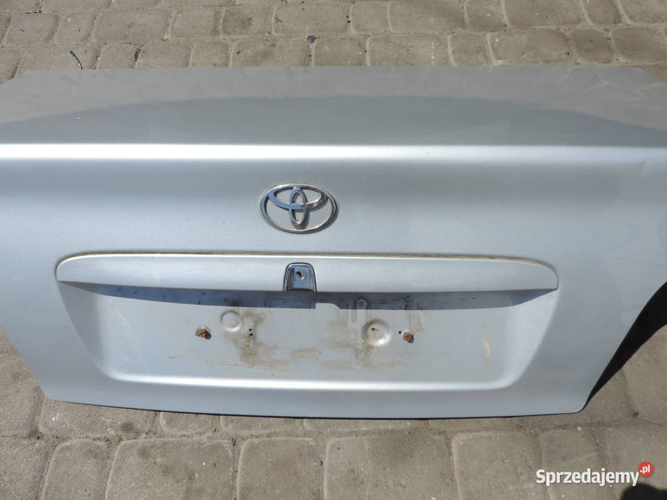 TOYOTA AVENSIS T22 SEDAN KLAPA TYLNA TYŁ