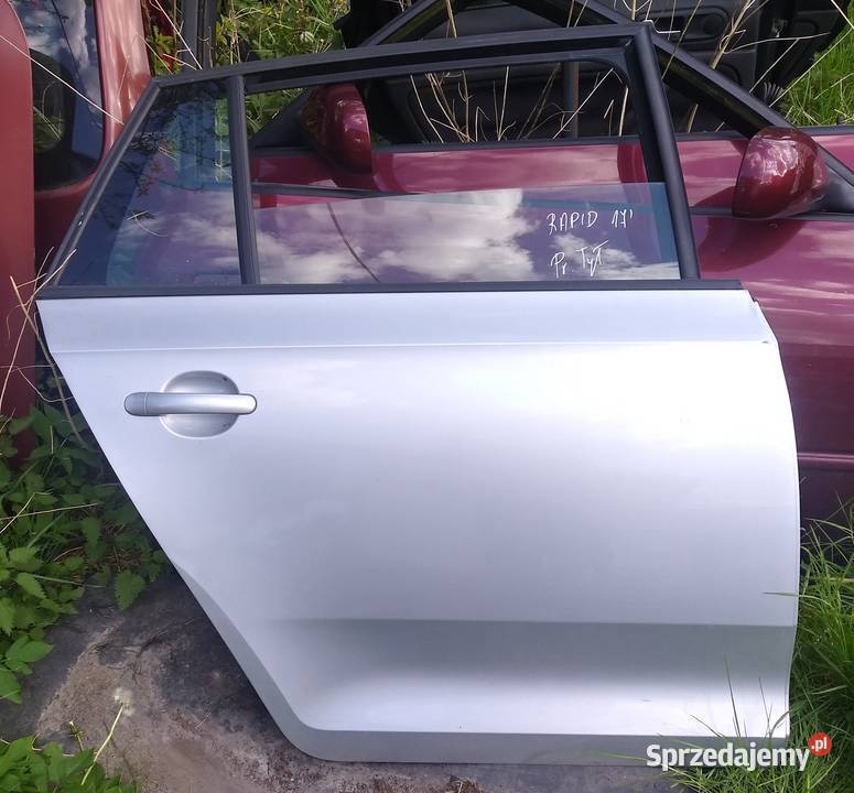 SKODA RAPID drzwi prawy tył 1219 Dębno