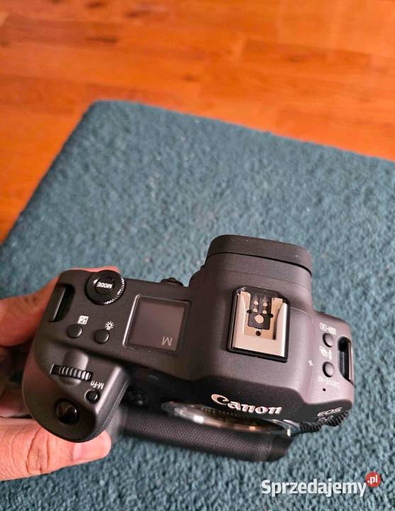 CanonEos R3 Mirrorless Camera Body Grabia