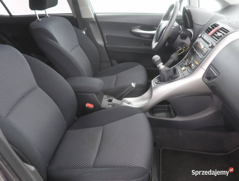 Toyota Auris 16 Valvematic Hatchback